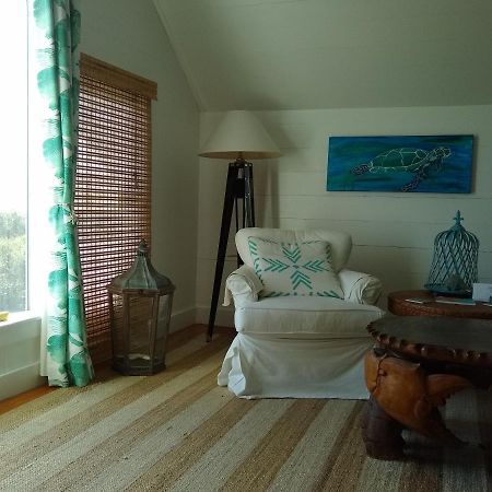 Surf Song Bed & Breakfast Tybee Island Exterior photo