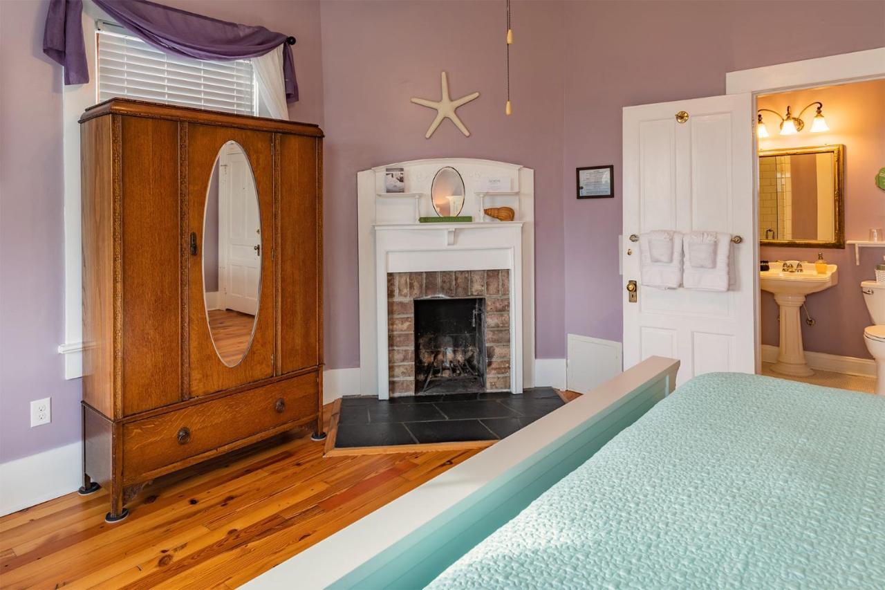 Surf Song Bed & Breakfast Tybee Island Exterior photo
