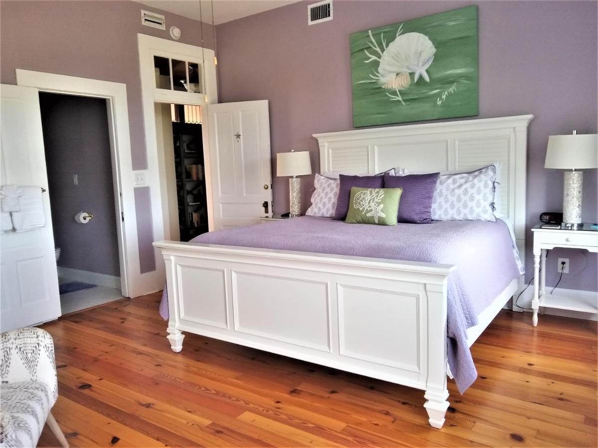 Surf Song Bed & Breakfast Tybee Island Exterior photo